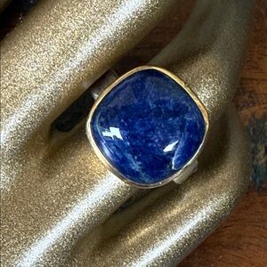 Jes MaHarry “Catch The Waves” unisex purple opal ring.